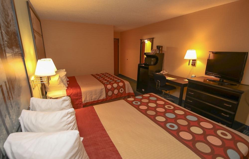 ซูเปอร์ 8 บาย วินด์แฮม ซัมเมอเซต Hotel ซอมเมอร์เซ็ท ภายนอก รูปภาพ