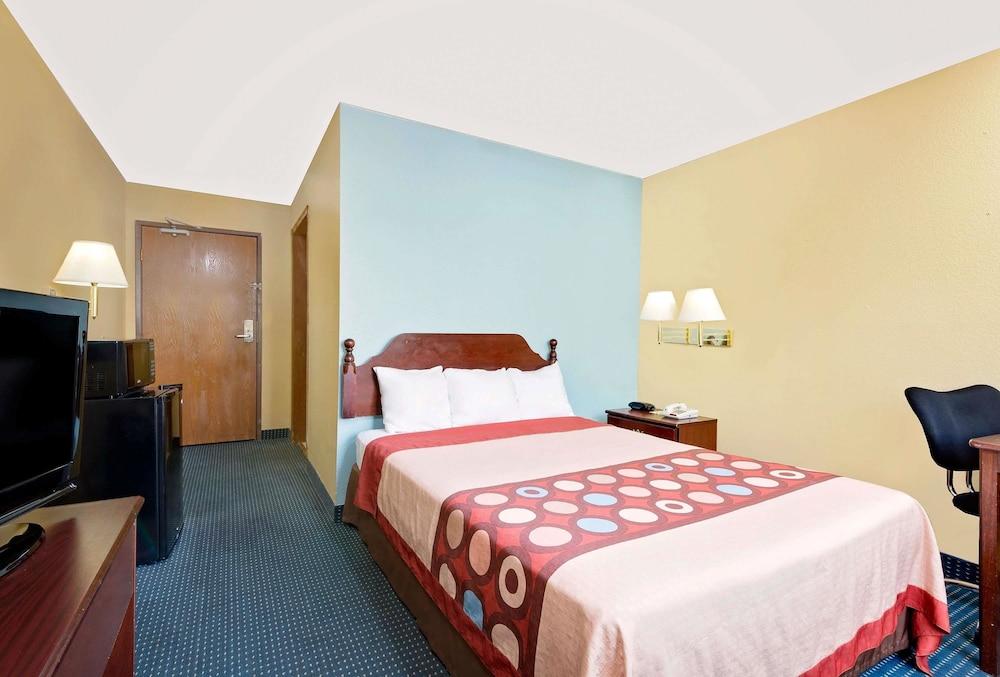 ซูเปอร์ 8 บาย วินด์แฮม ซัมเมอเซต Hotel ซอมเมอร์เซ็ท ภายนอก รูปภาพ